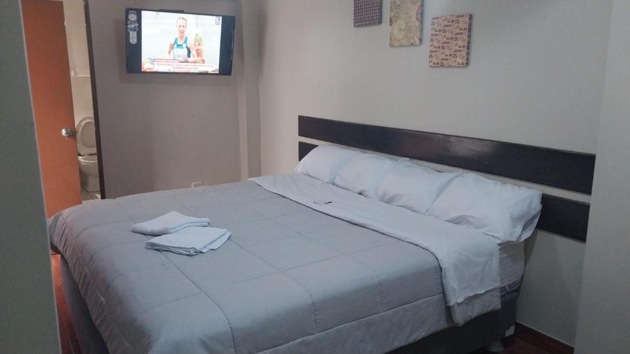 Hostel Thay83 Miraflores Lima Bagian luar foto